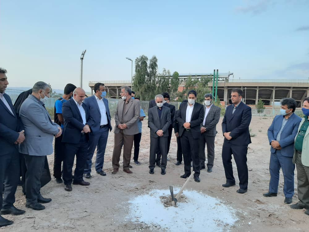 کلنگ احداث ساختمان هیئت فوتبال کرمان بر زمین زده شد