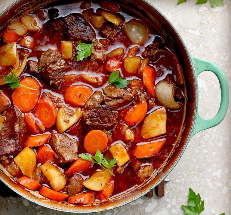 طرز تهیه تاس کباب مجلسی گوشت یا مرغ + نکات پخت تاس کباب در شهر&zwnj;های مختلف