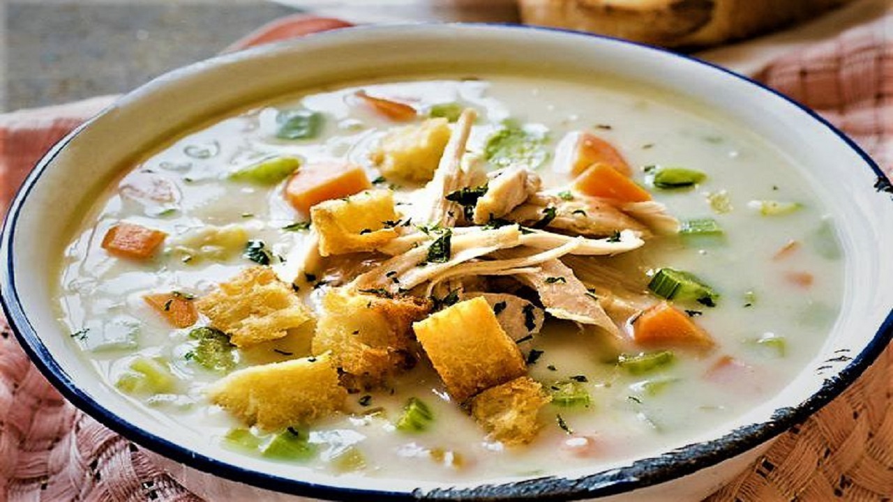 طرز تهیه سوپ کرم مرغ خوشمزه + فوت و فن جاافتادن سوپ