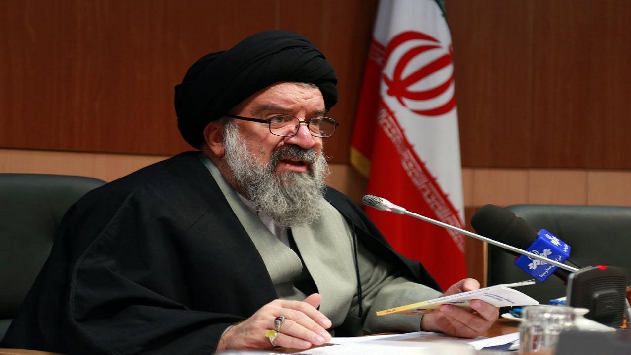 مراسم عزاداری محرم با رعایت پروتکل های بهداشتی برگزار شود