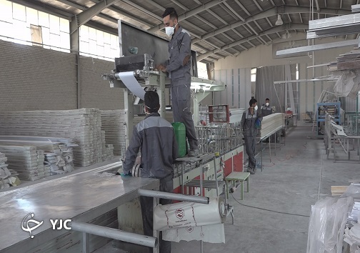 تولید با ۴۰ درصد ظرفیت/ تنها تولید کننده دیوار پوش pvc شرق کشور چشم انتظار حمایت&zwnj;های دولتی
