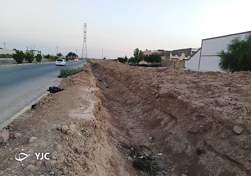 کانال دفع آب های سطحی در اهواز