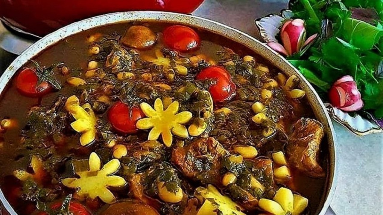 خورش تره سرسخت‌ترین رقیب برای قورمه سبزی + طرز تهیه