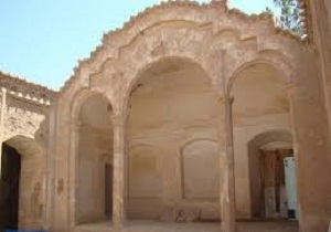 مرمت کوشک تاریخی وفایی در قم آغاز شد