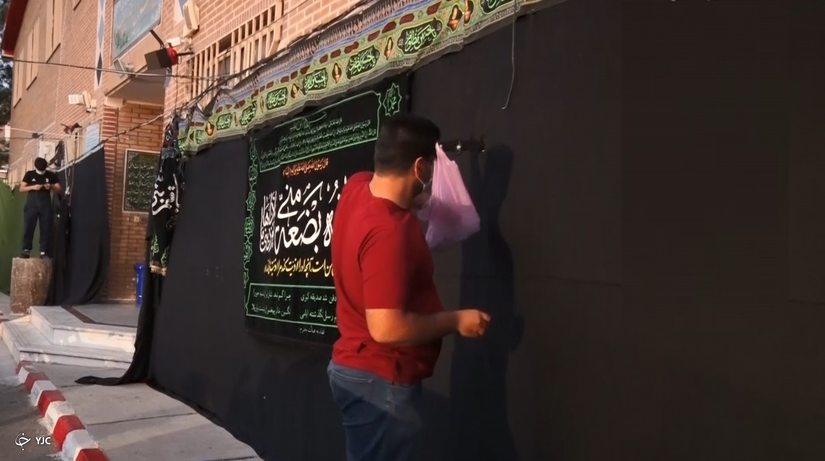 عزاداری امام حسین (ع) تعطیل بردار نیست