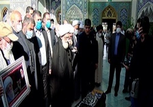 اقامه نماز آیت الله نوری همدانی بر پیکر آیت الله تسخیری