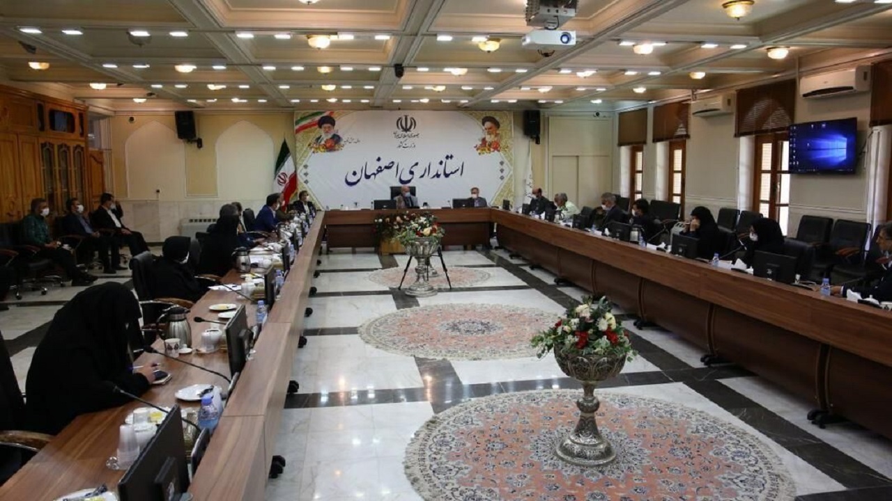 فضا برای معتادان ناامن شود