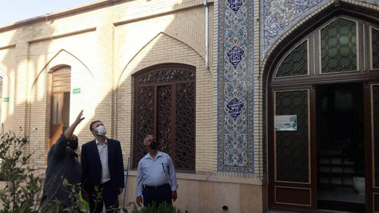 راه دسترسی زائران حرم سوم به امامزاده ابراهیم(ع) تسهیل شود