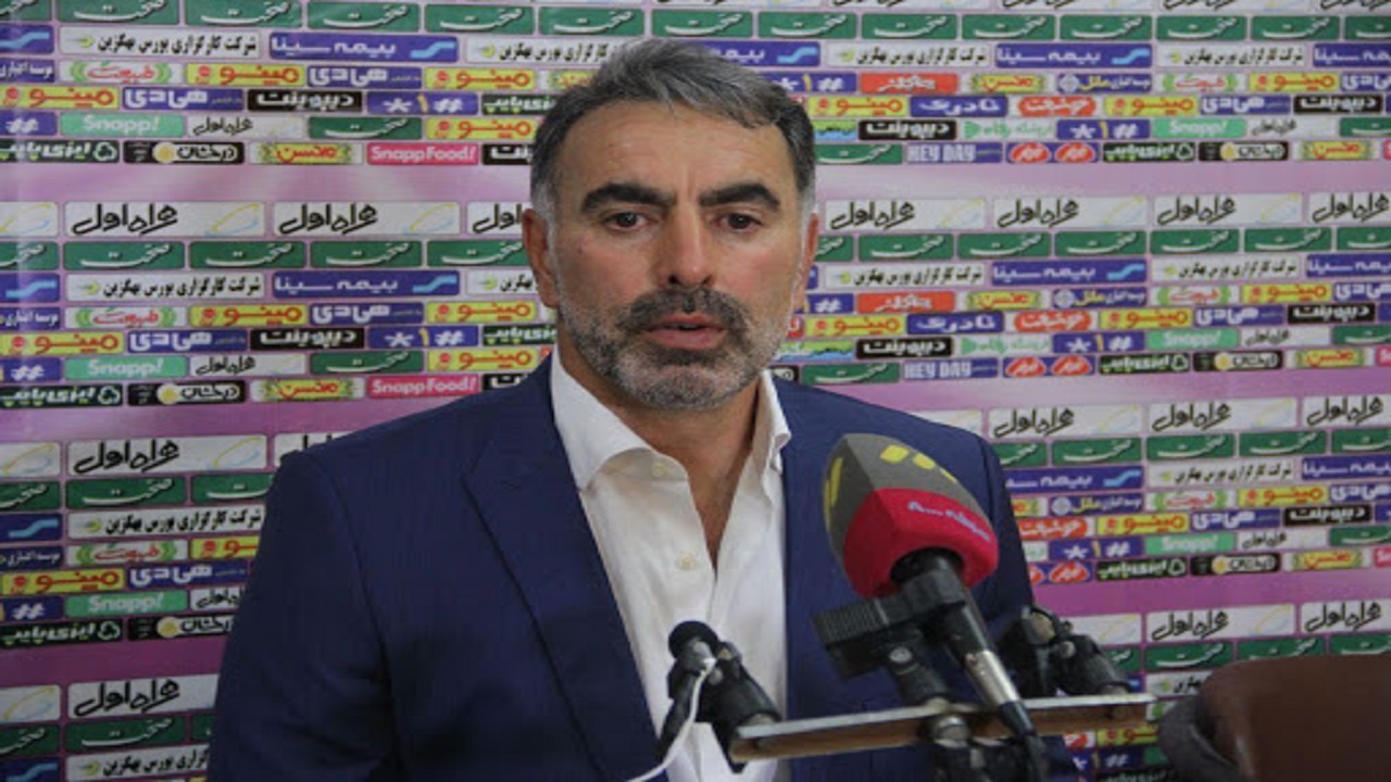 فکری: در صورت نبود مشکلی در نساجی فصل آینده هم سرمربی نساجی خواهم بود/ داوران ما کم اشتباه هستند