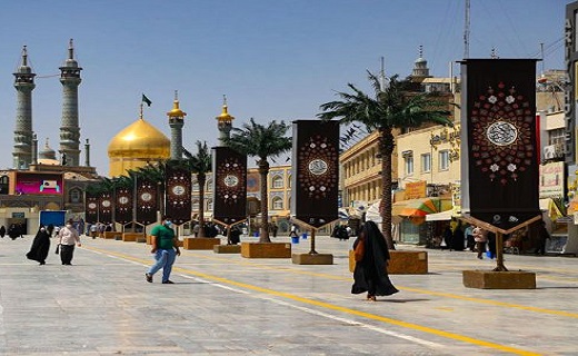 سیاهپوش شدن حرم حضرت معصومه(س) 