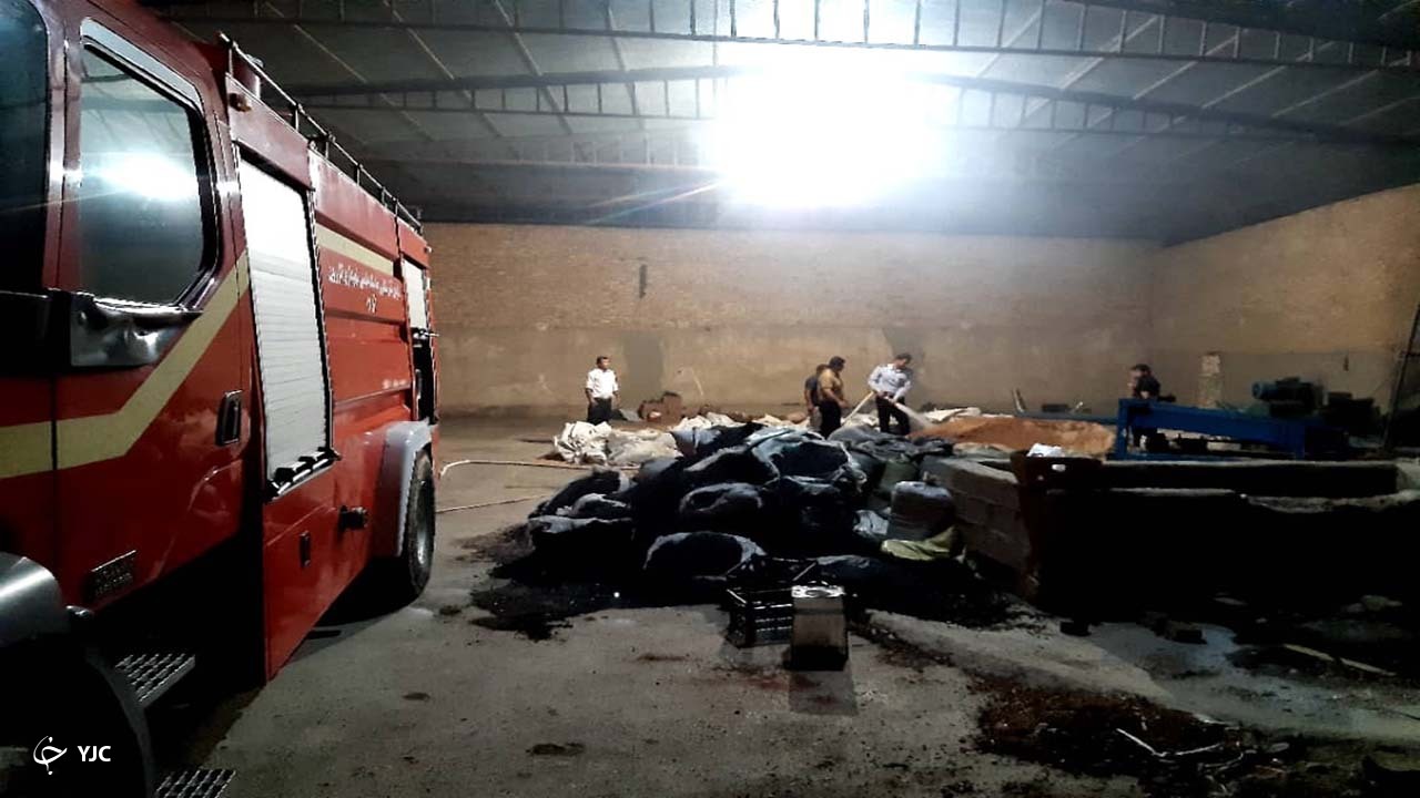 تلاش آتش نشانان کازرونی در روز جمعه پرحادثه