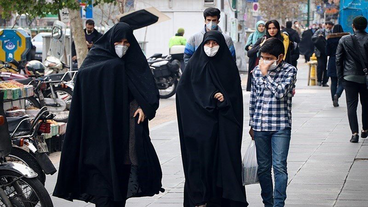 مهاباد همچنان در وضعیت قرمز/ شهروندان برای قطع چرخه کرونا ویروس باید ماسک بزنند