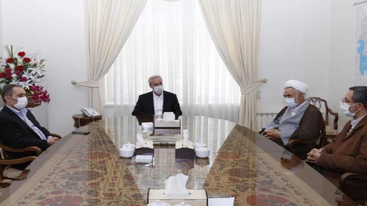 ملت ایران همواره در مقاطع مختلفی در پشتیبانی از نظام همیشه پیشگام بودند