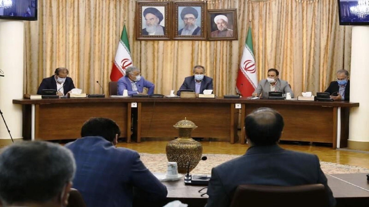 بسته‌های سرمایه‌گذاری در استان باید متناسب با تحولات اقتصادی به‌روز شوند