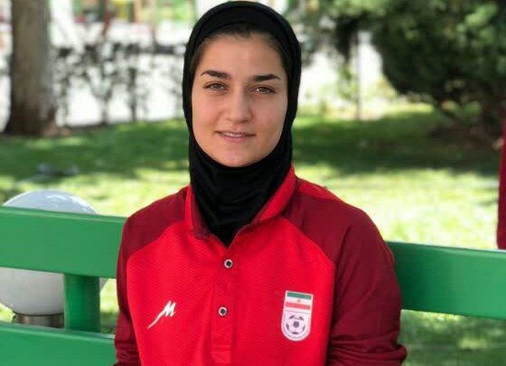 بازیکن تیم سپاهان اصفهان: حضور باشگاه‌های نامدار در لیگ فوتبال بانوان کمرنگ است