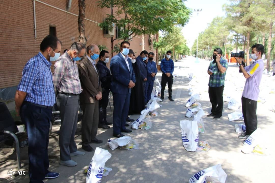 توزیع ۴۰۰ بسته پروتئینی بین نیازمندان کرمانی