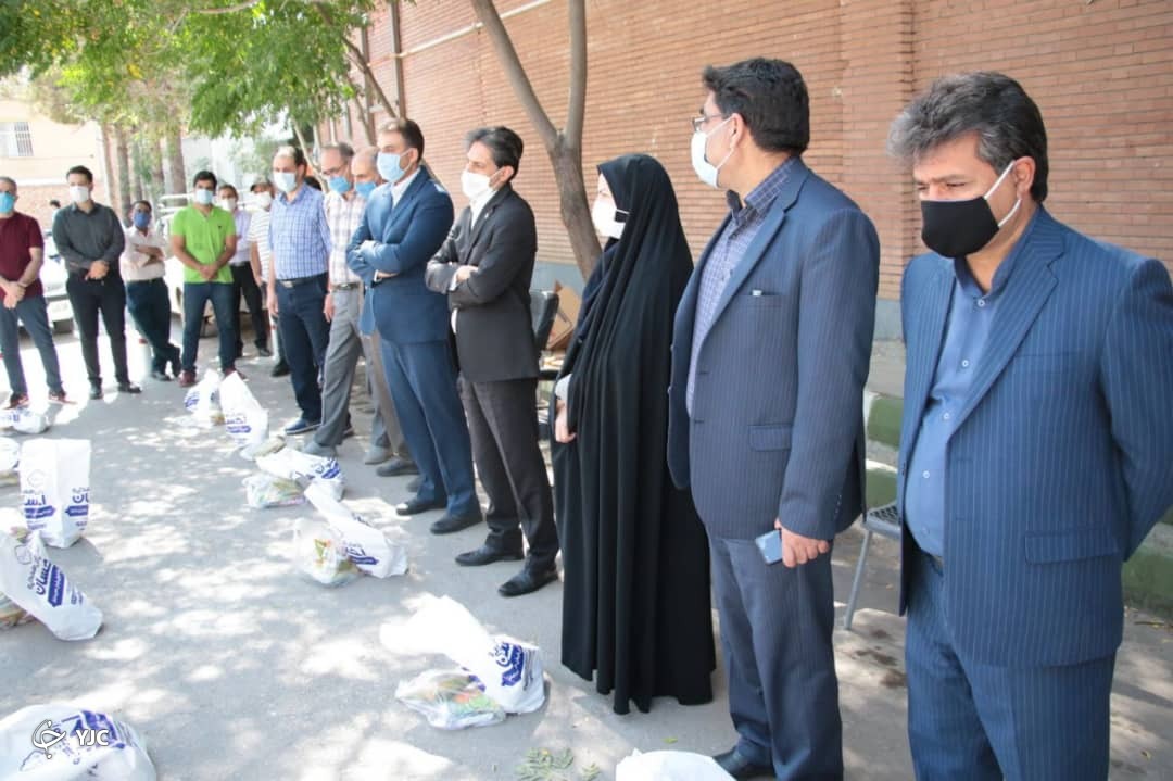 توزیع ۴۰۰ بسته پروتئینی بین نیازمندان کرمانی توزیع ۴۰۰ بسته پروتئینی بین نیازمندان کرمانی
