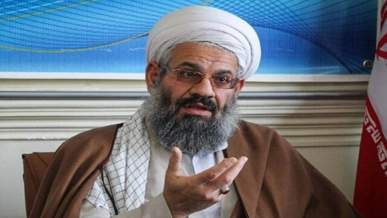 برگزاری نماز جمعه از دستاورد‌های مهم انقلاب اسلامی است