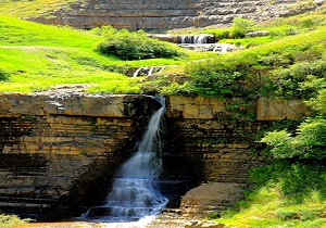گرمی، شهر آبشار‌های مستور در دل کوهستان