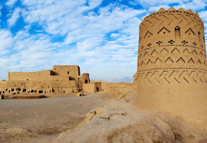 عزم جزم میبدی&zwnj;ها در حفاظت از یادگار ساسانیان