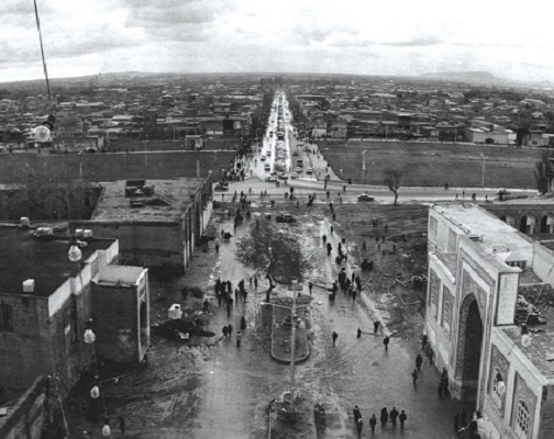 پایین خیابان