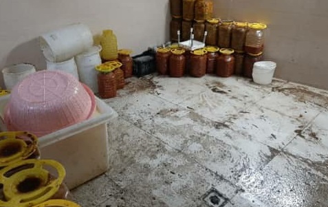 مشاهده موش در ترشی خریداری شده یک شهروند قمی