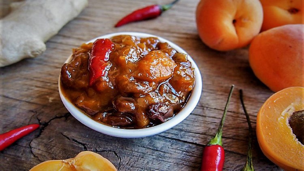 ترشی زردآلو متفاوت و خوشمزه + طرز تهیه