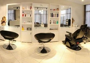 آرایشگاه‌ها به عنوان یکی از مراکز حساس در زمینه مقابله با کرونا