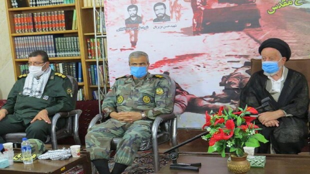 وصیت‌نامه شهدا چراغ راه آیندگان است