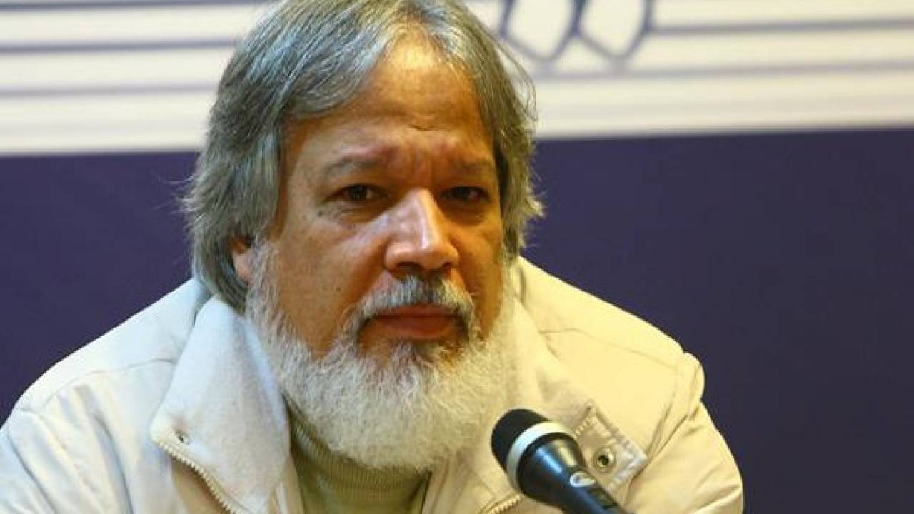 انتشار کتاب «گلستان چامه‌ها» در هاله ابهام