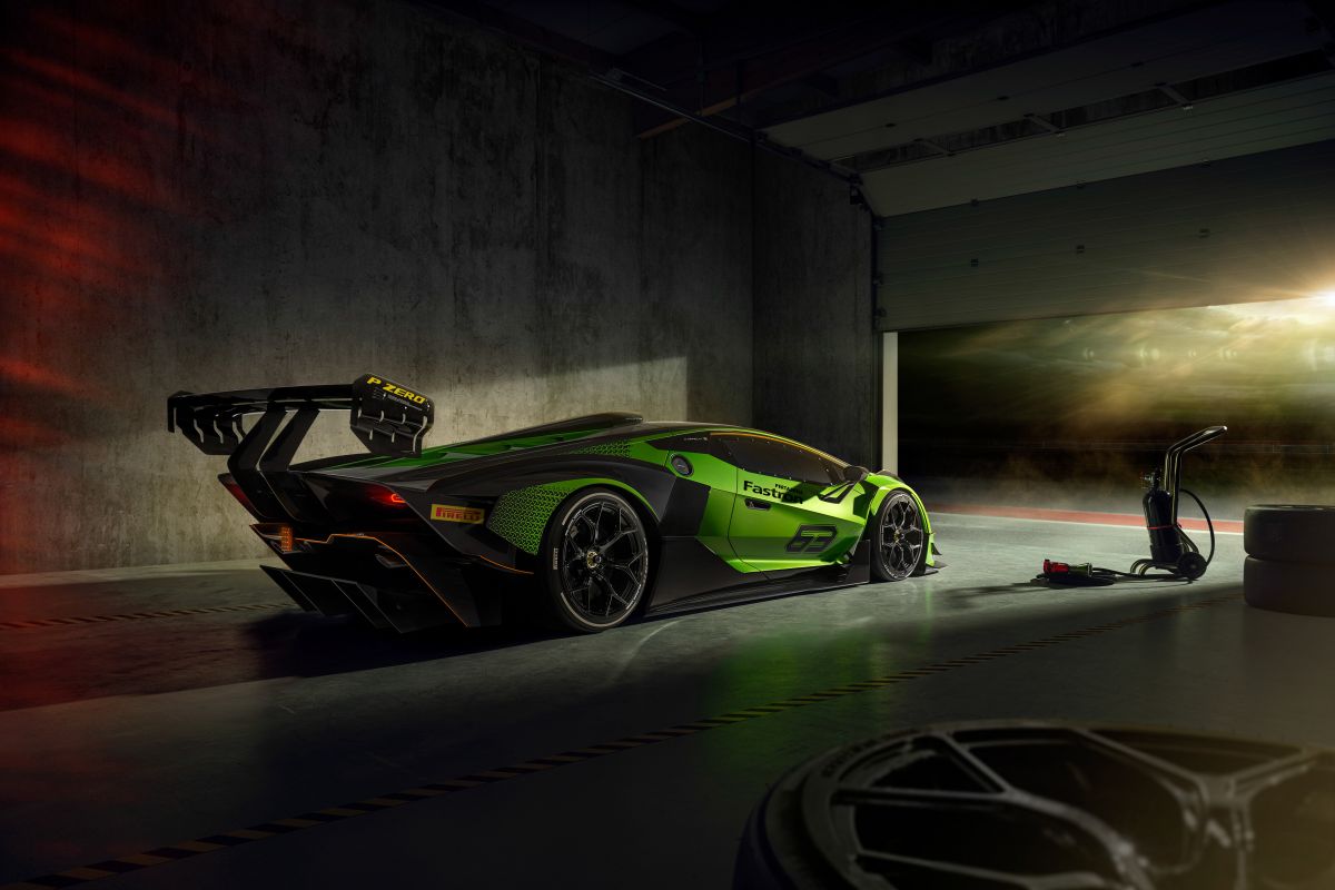 Lamborghini Essenza SCV12 