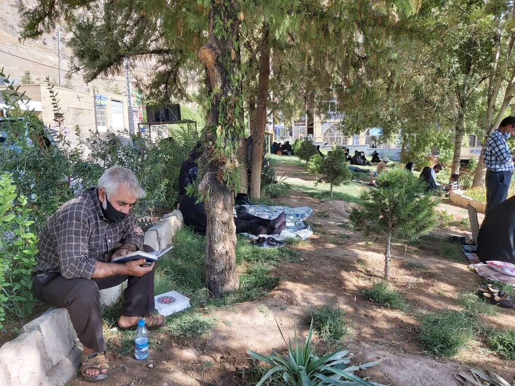 دعای عرفه گلزار شهدای کرمان
