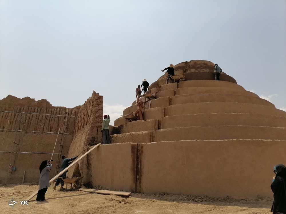 یخدان لنگر ماهان