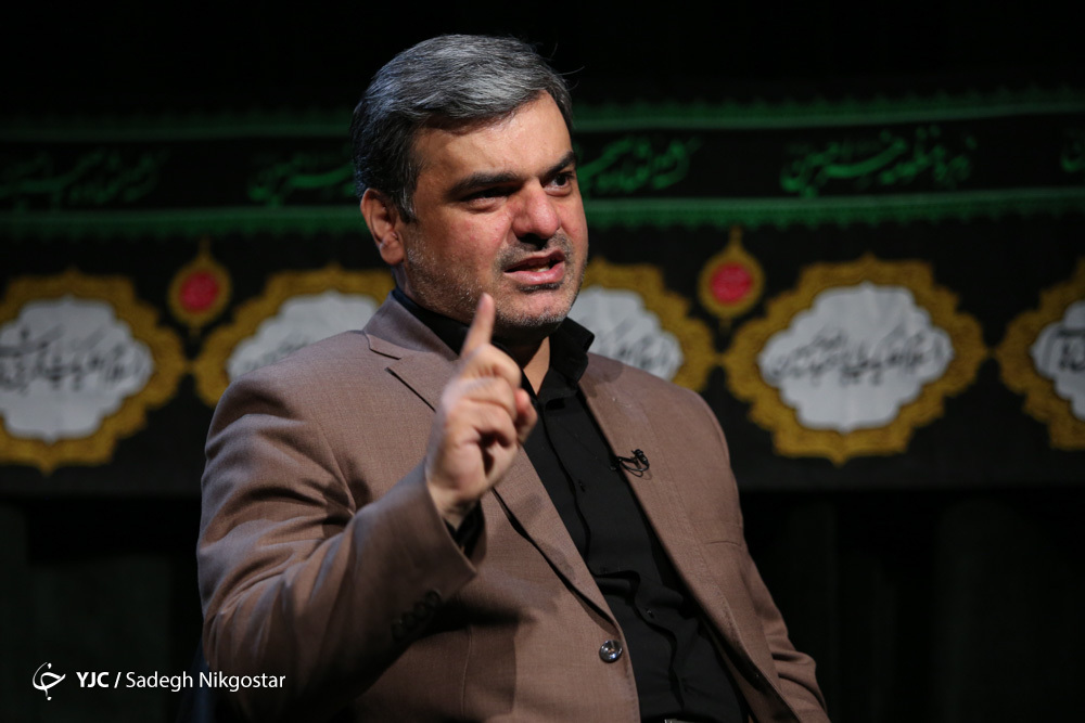 عزاداران حسینی عاقلانه سوگواری میکنند/ تاکنون کسی مجبور به حضور در عزای امام حسین (ع) نشده/ مردم خود میخواهند پرچم حسین افراشته بماند عزاداران حسینی عاقلانه سوگواری میکنند/ تاکنون کسی مجبور به حضور در عزای امام حسین (ع) نشده/ مردم خود میخواهند پرچم حسین افراشته بماند