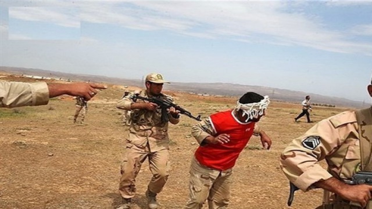 کشف مقدار قابل توجهی سوخت قاچاق و مواد افیونی در هنگ مرزی تایباد