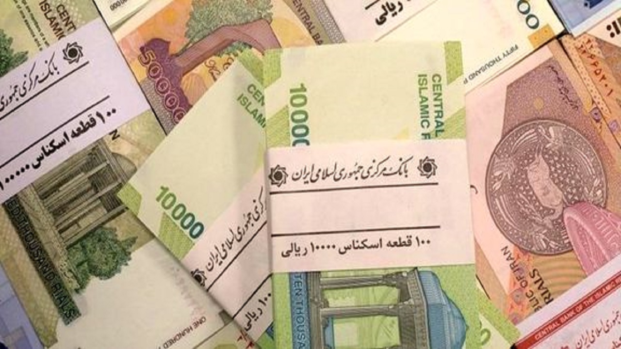 اقتصاد زیرزمینی عامل اصلی گرانی طلا و ارز/ دلال ثمره اقتصاد بدون شفافیت!