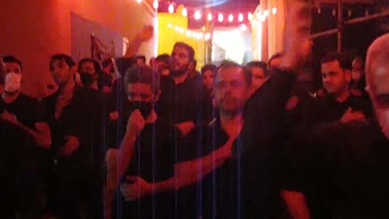 فیلمی از مراسم عزاداری شام غریبان در کاشان