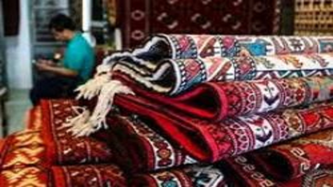 طرح شهرک خصوصی بافندگان و تولید کنندگان فرش دستباف اجرا می‌شود