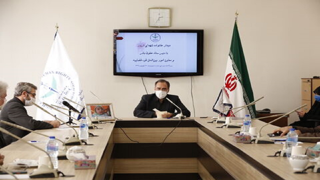لزوم بهره برداری از ظرفیت خانواده شهدای ترور در مجامع بین المللی