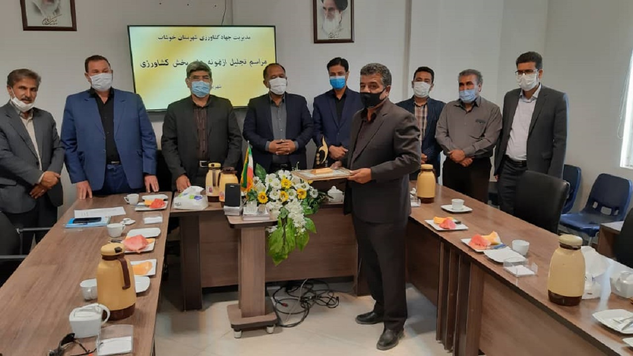 تجلیل از قهرمانان بخش تولید کشاورزی در خوشاب