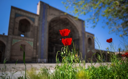 مسجدی که می&zwnj;توان سبک&zwnj;های معماری چند دوره را در آن مرور کرد