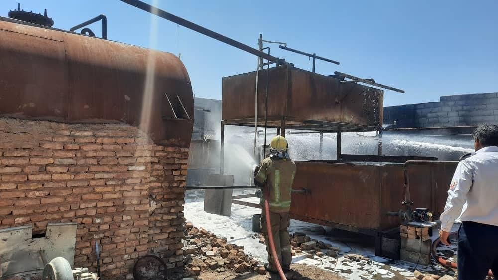 جزئیات حادثه آتش سوزی کارگاه تصفیه روغن در جاده ورامین