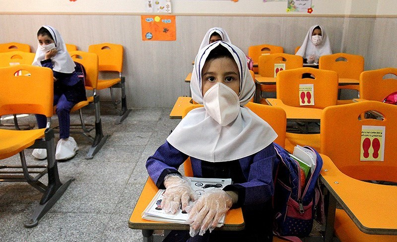 دانش آموزان بافقی حضوری آموزش می بینند