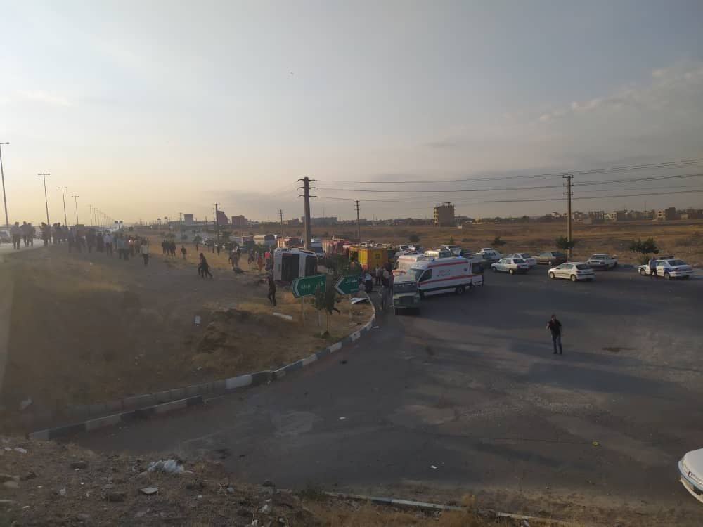 واژگونی اتوبوس در اتوبان کرج قزوین/۲۵ نفر مصدوم و ۲ نفر فوت شدند