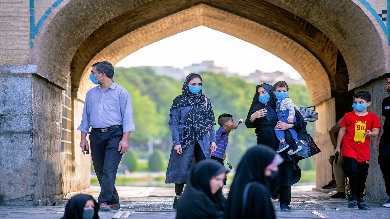 هرتجمعی، مبنای انتقال ویروس است/ وضعیت کرونایی اصفهان بحرانی&zwnj;تر شده