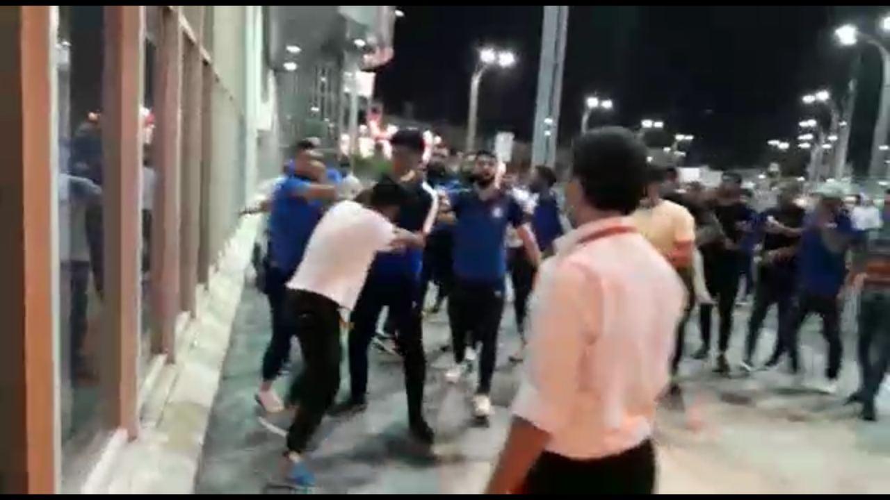 ۳ ماه حبس و محرومیت در انتظار طرفین درگیری در فرودگاه مهر آباد/ بازیکنان استقلال دادگاهی می‌شوند؟