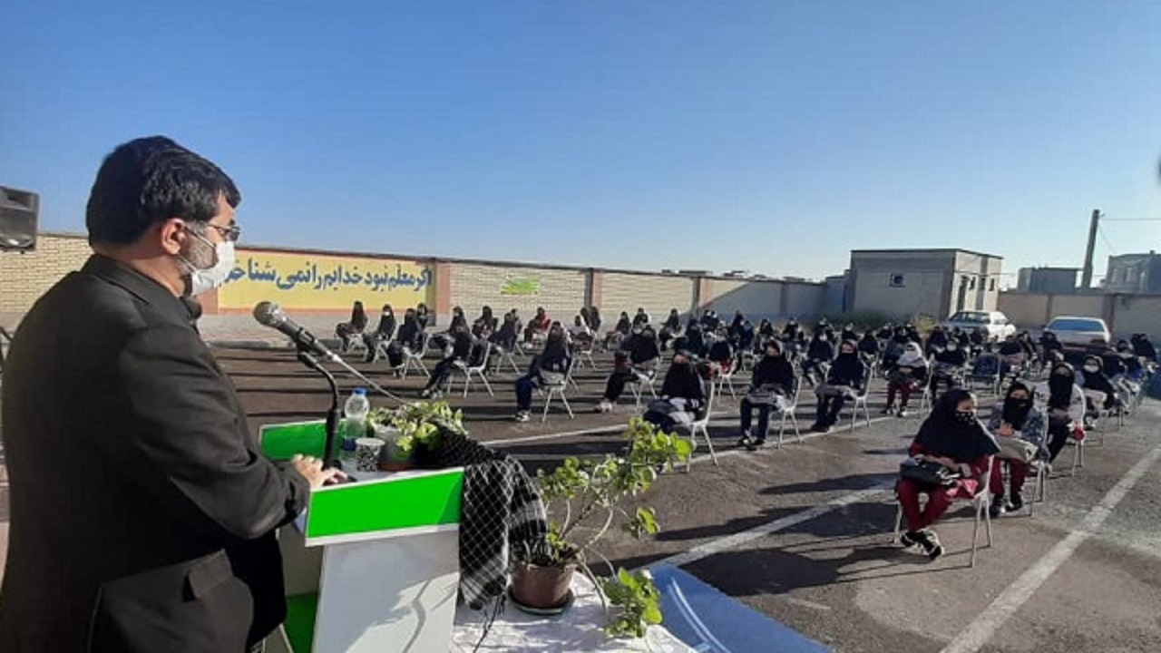 دانش آموزان الگو‌های فرهنگ سازی در جامعه هستند