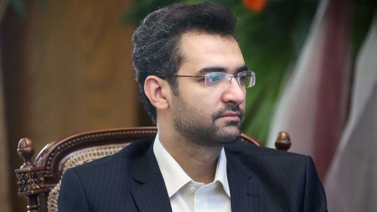 واکنش آذری جهرمی به اظهارات فیروزآبادی در برنامه نگاه یک