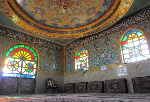  امامزاده حمزه عرب، زیارتگاهی بر فراز آسمان بیجار