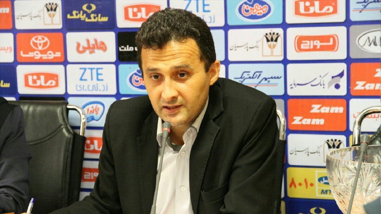 محمودزاده: باشگاه پرسپولیس هر چه زودتر قرارداد‌های بازیکنان را ثبت کند/ حضور استراماچونی در ایران امکان پذیر نیست